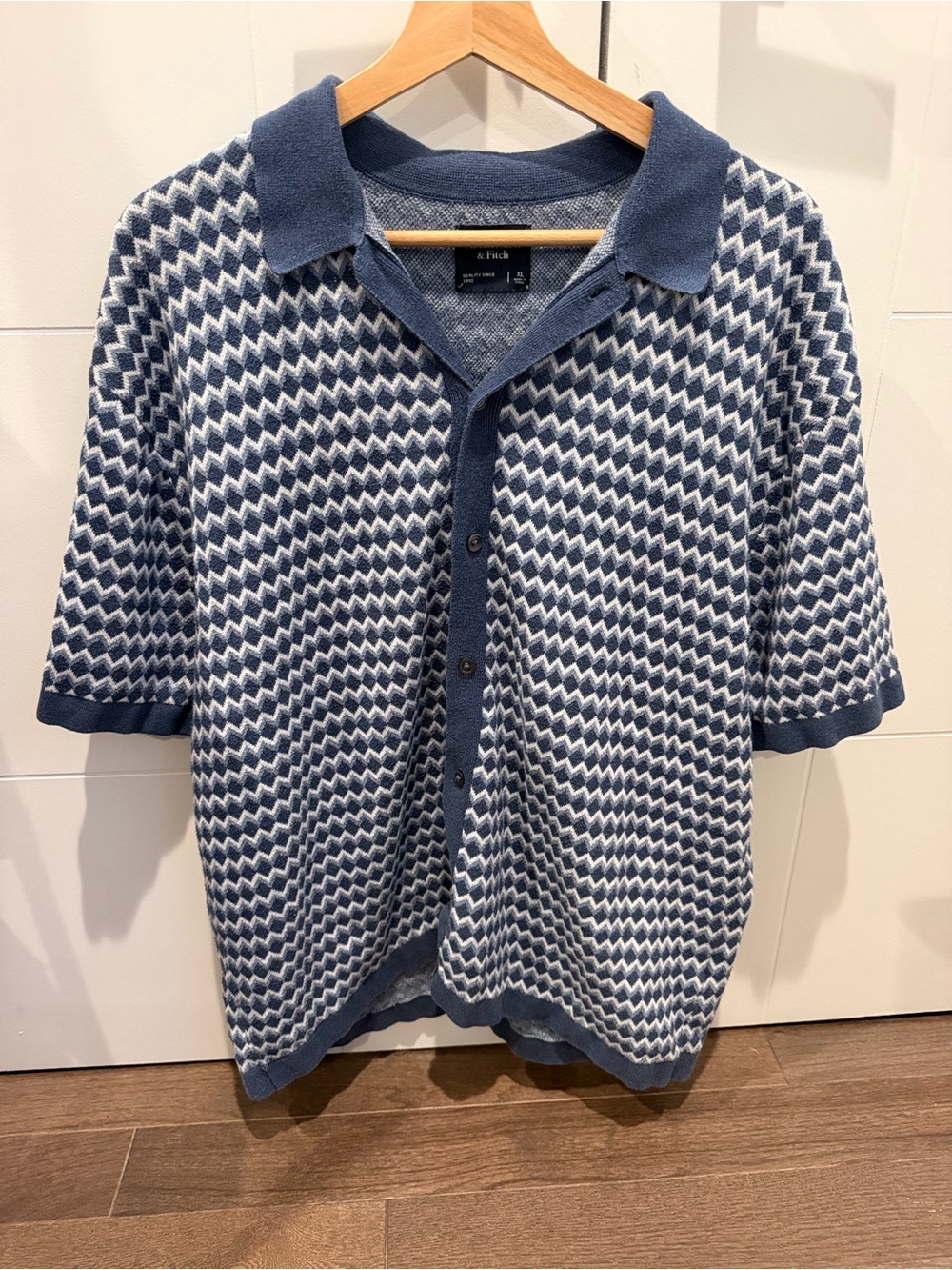 Abercrombie & Fitch Blue and White Knit Polo Top